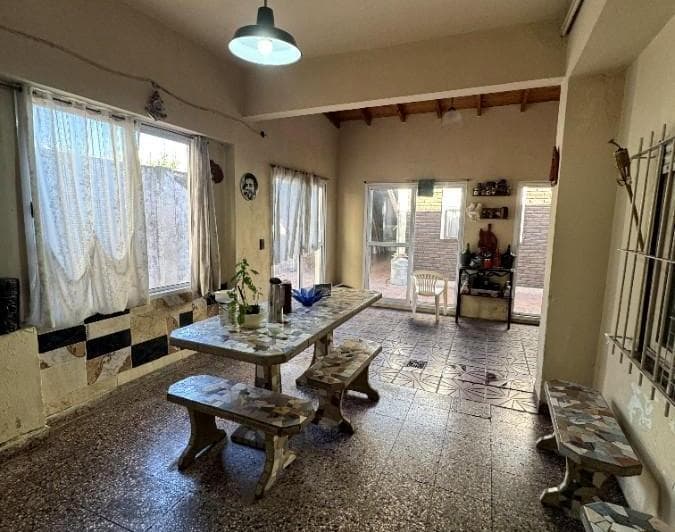 Venta Casa Multifamiliar (2 Casas) - Moron - 4
