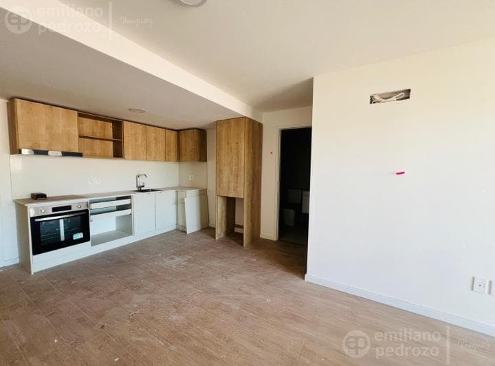 Venta Apartamento 1 Dorm con Balcon Contrafrente - Pocitos - 3