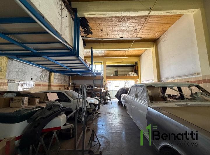 Venta en Block. Galpón + Departamento 3 Ambientes. - 3