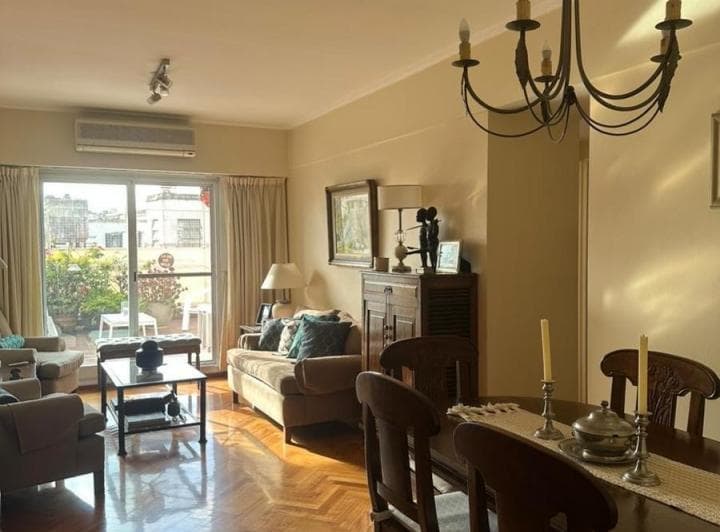 Uriburu Al 1200 - Retasado! - Terraza de 30 m² 65 m² Cub 6 Semicub = 101 m² Totales - 4