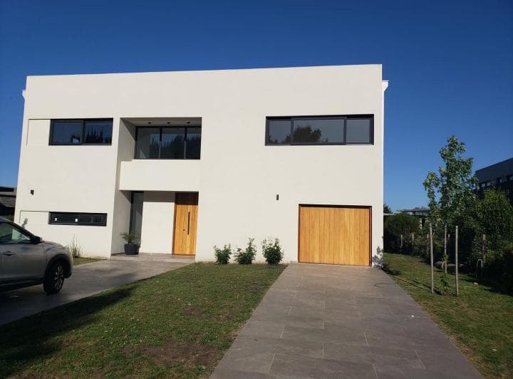 Casa en Venta 4 Amb. Rumenco Joven - 2