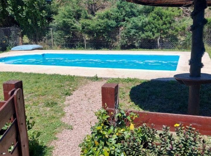 Vendo Lote con Dos Propiedades en Barrio Parque Cerro Ceferino - 4