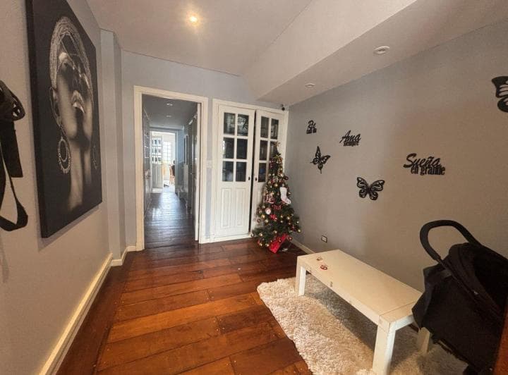 Venta Importante Chalet de Estilo 4 Ambientes con Parque y Quincho. Playa Chica - 2