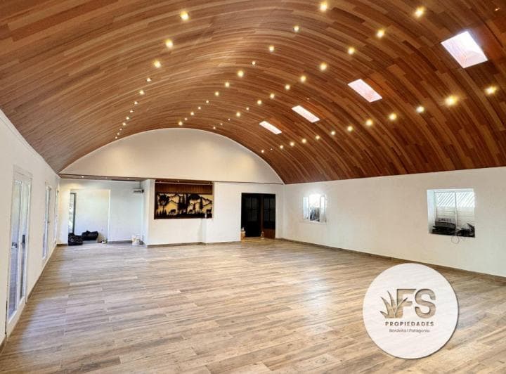 Alquiler Comercial Av San Martin, San Martin de Los Andes - 2