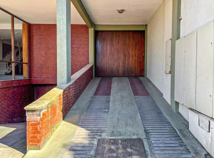 Venta Cochera en La Perla Planta Baja - 2