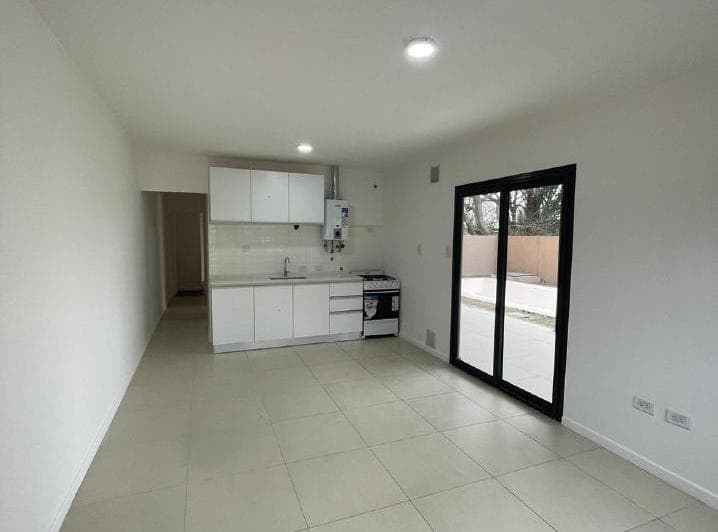 Casa con Pileta en Roldán - 3