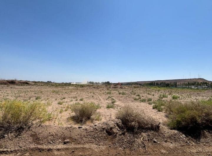 Venta de Hectarea y Media en El Casco Urbano de Añelo Neuquen - 3