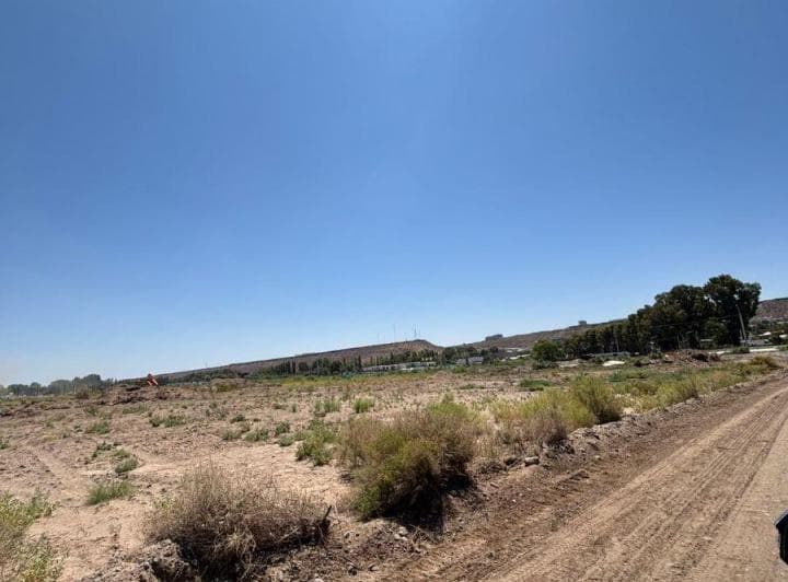 Venta de Hectarea y Media en El Casco Urbano de Añelo Neuquen - 5