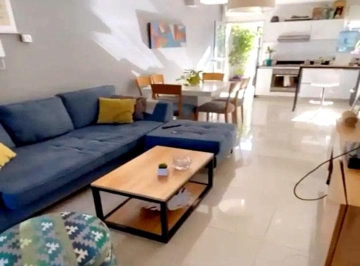 Departamento Dúplex en Venta en Morón, G. B. a. Zona Oeste, Argentina - 3