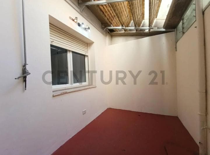 Departamento 2 Ambientes en Venta con Patio! en Caballito - 5