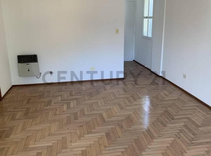 Venta de 3 Ambientes con Balcon en Microcentro - San Nicolas - 3