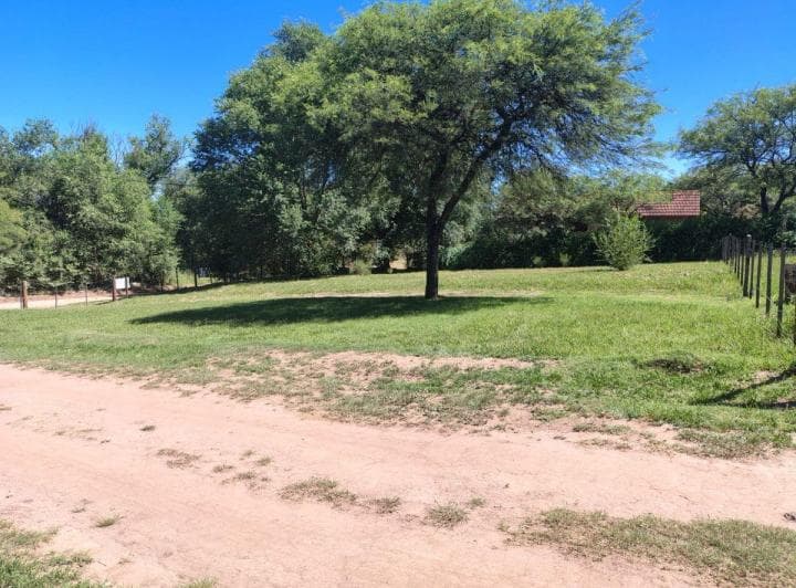 Lote en Villa General Belgrano, Servicios en La Puerta, Escritura Perfecta - 4