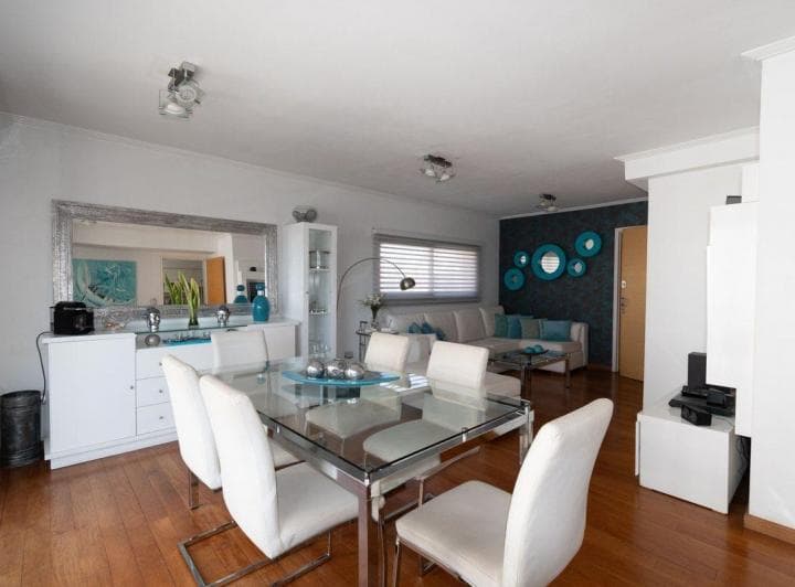 Departamento en Venta Centro Tres Dorm. - 4