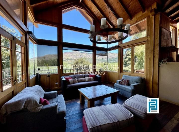 Casa en Venta en El Encantador Callejón de Gingin, San Martín de Los Andes, Patagonia Argentina. - 4
