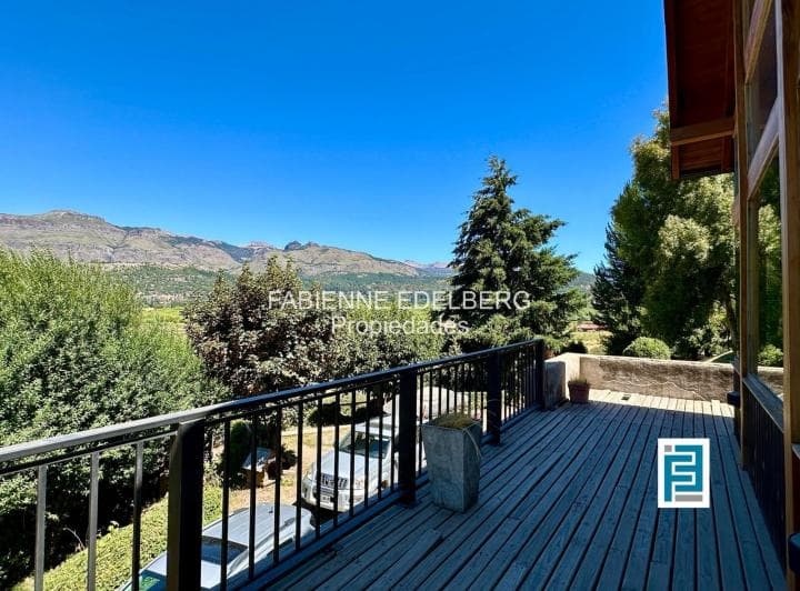 Casa en Venta en El Encantador Callejón de Gingin, San Martín de Los Andes, Patagonia Argentina. - 3