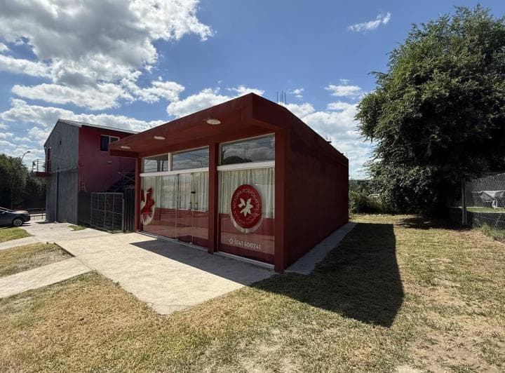 Complejo de Locales y Departamentos en Venta en Carlos Paz - 4