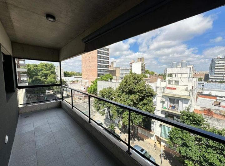 Departamento en Venta de 1 Dormitorio con Terraza Exclusiva - Pichincha - 3
