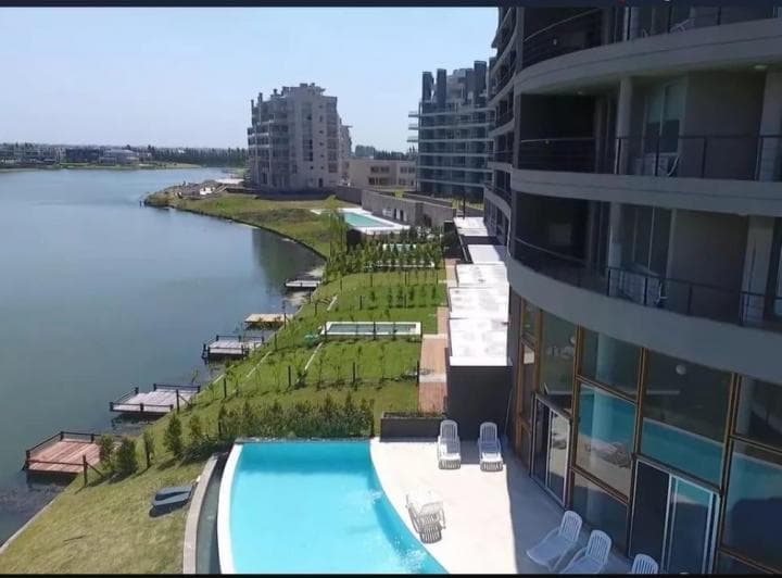 Departamento en Venta de 2 Amb en La Mansa, Islas del Golf - 2