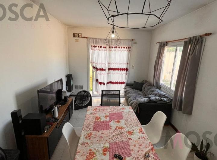 Vendo Departamento en Moreno Seguridad 24 Hs Piscina - 2