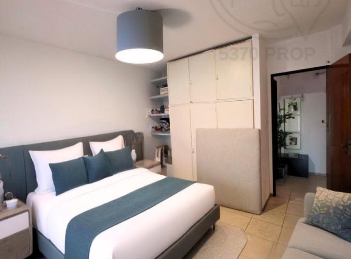 Departamento en Venta, 2 Ambientes Muy Grandes y Bajas Expensas - 2