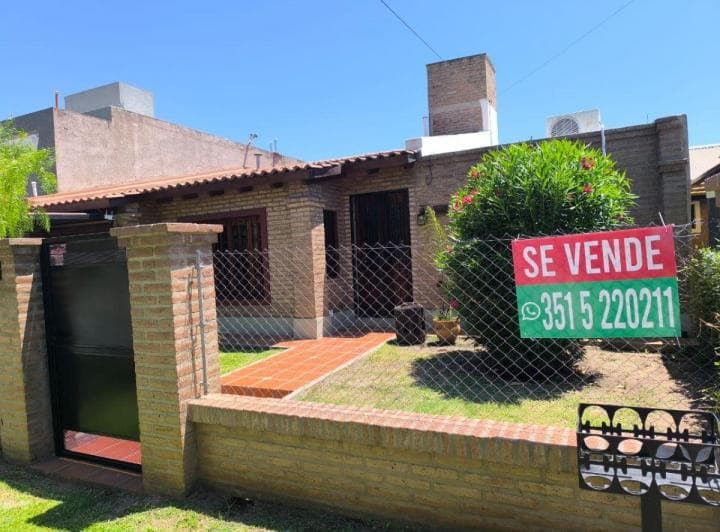 Venta - Excelente Oportunidad - Casa 2 Dorm. - Zona Norte, Cba Capital. - 3
