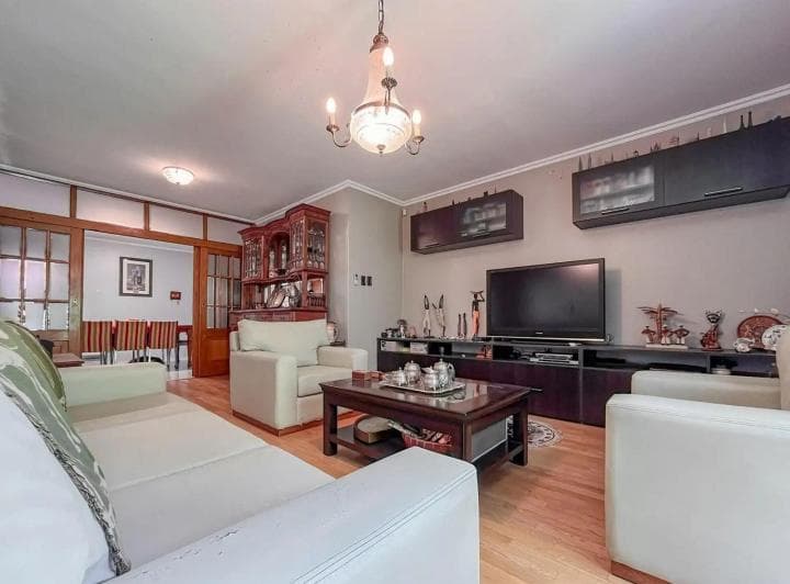 Venta | Permuta - Casa de 3 Dorm. - Alvear, Rosario - Apta Crédito. - 3