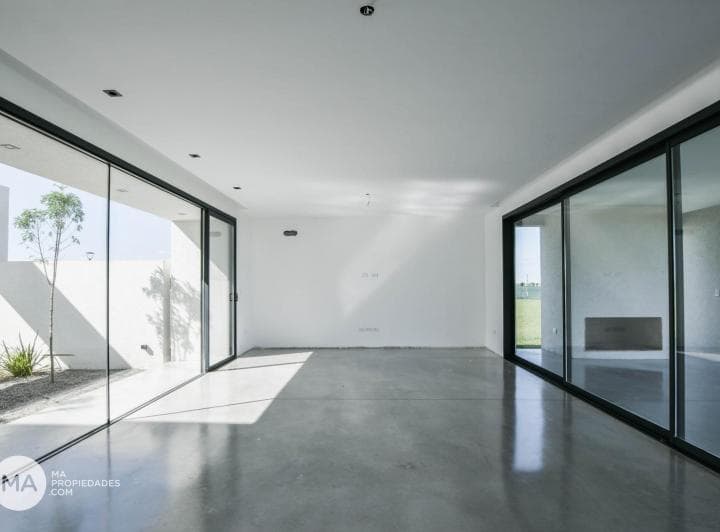 Casa 3 Dorm. en Construcción - Av Arturo Illia 158 - Funes Vida Club de Campo | Venta - 4