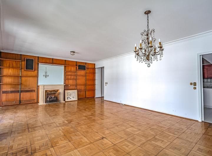 Venta Piso de Categoria Frente Al Palacio Duhau con Cochera - 3