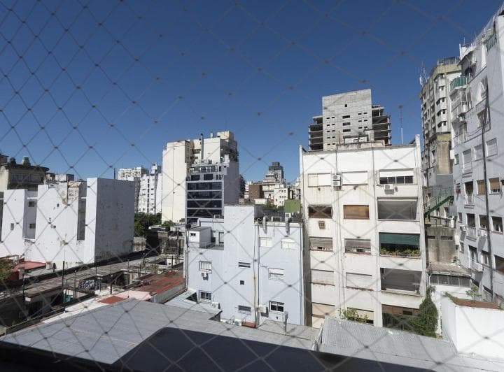 Venta Departamento 3 Ambientes, Piso 4º, Apto Profesional con Vista Abierta en Balvanera - 3