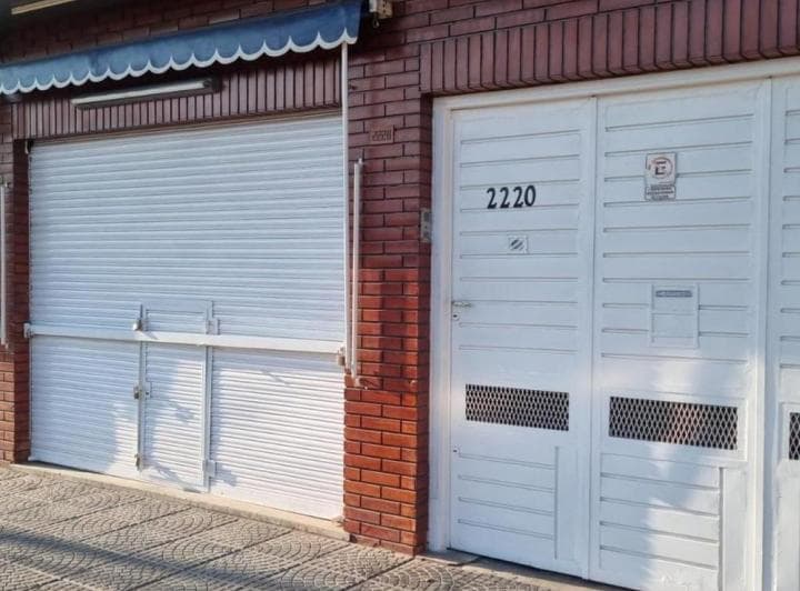 Venta Casa 5 Ambientes con Locales en Moreno - 3