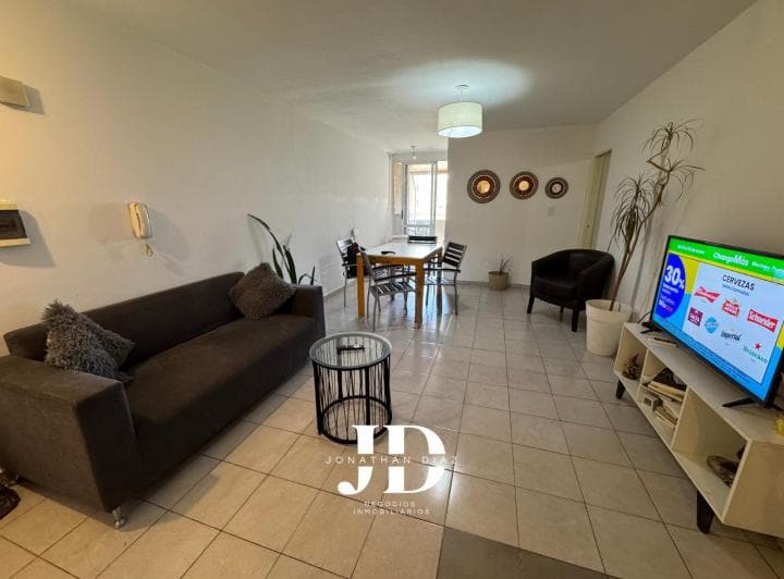 Venta Departamento 2 Dorm., Barrio General Paz - 3