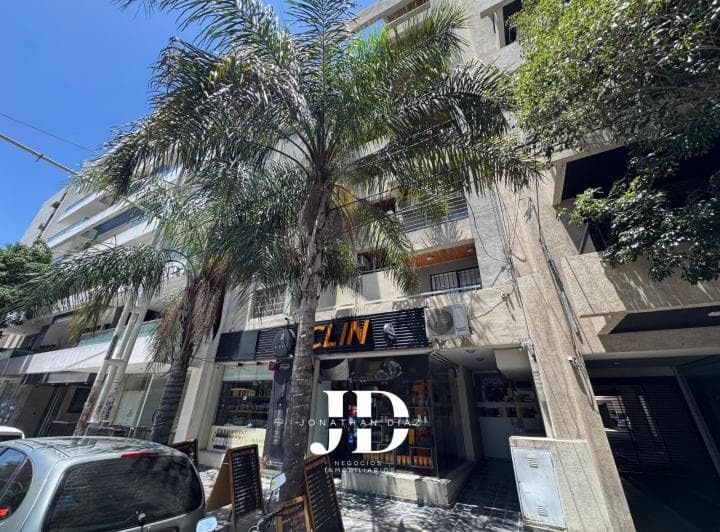 Venta Departamento 2 Dorm., Barrio General Paz - 2