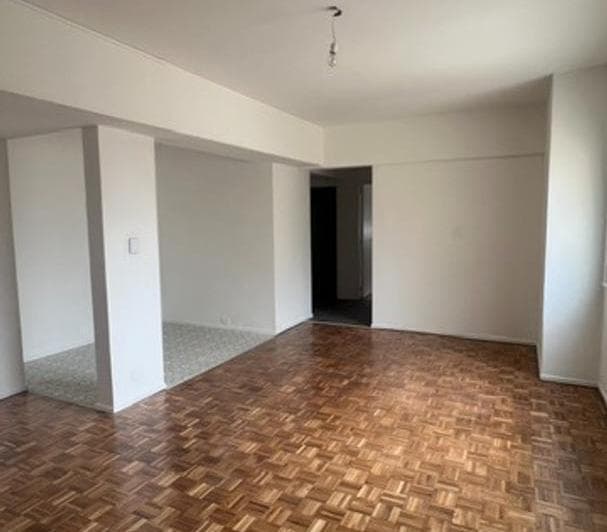 Oportunidad Amplios 2 Ambientes Muy Luminosos Apto Prof. - 3