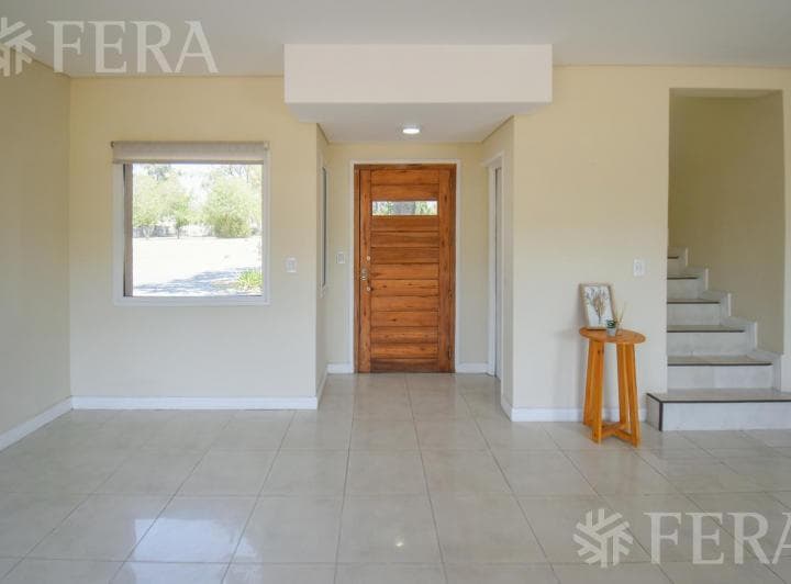 Venta de Casa 4 Ambientes en Guillermo E Hudson - 3