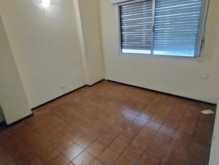 PH en Planta Baja Al Frente de 3 Ambientes con Galpon de 220 m² Al Fondo. - 5
