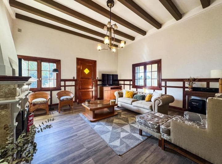 Única y Exclusiva Casa Sobre Av Fader - Cerro de Las Rosas - 1065 m² de Terreno - 5