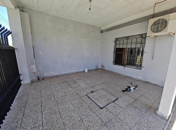 Casa en Venta en Isidro Casanova - 3