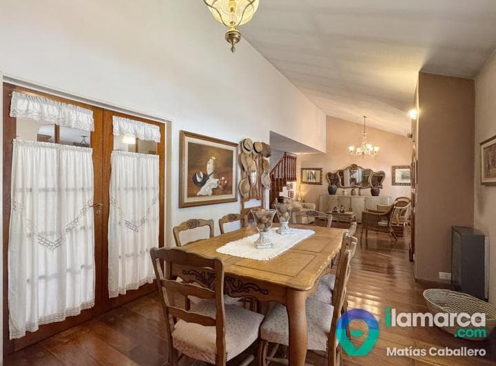 Casa en Venta en Urca: 5 Dorm., Pileta y Cochera Doble - 5