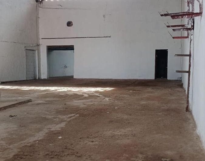 Galpon en Venta 660 m Cubiertos Barrio Pueyrredon - 4