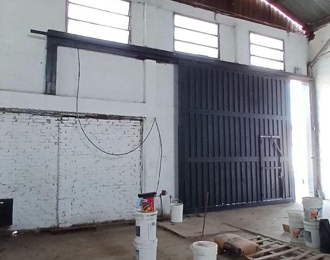 Galpon en Venta 660 m Cubiertos Barrio Pueyrredon - 3