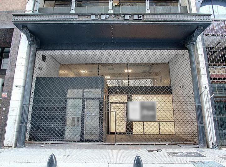 Excelente Edificio Corporativo de Local Mas Oficinas con Grán Boveda en El Subsuelo - 2