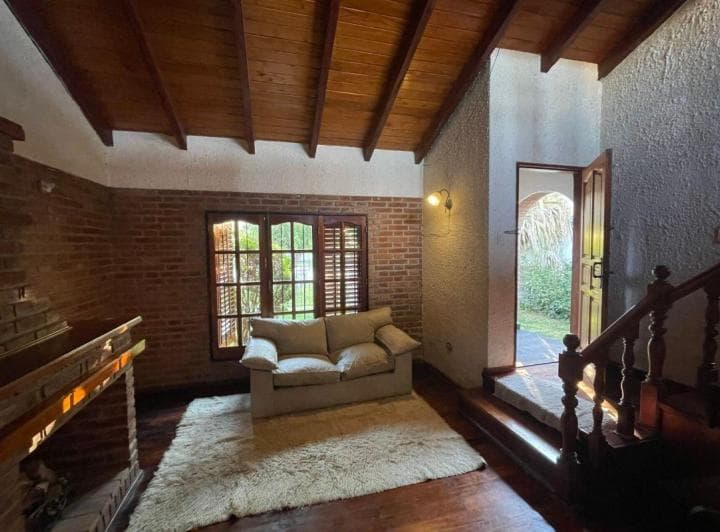Se Vende Casa en Rio Segundo 4 Dorm. - 3