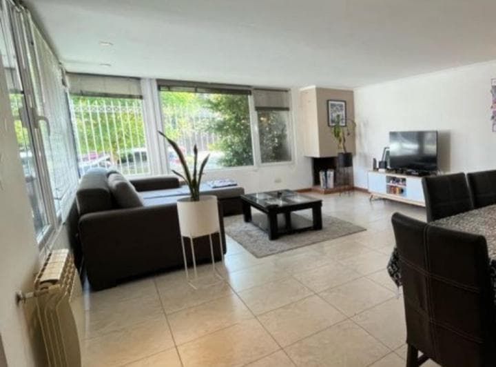 Chalet de Categoria 5 Ambientes con Parque, Piscina Climatizada y Terraza - Barrio Constitucion - 5
