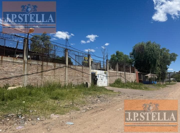 Lote 1076 m² a 70 m de Camino de Cintura - 9 de Abril - 5