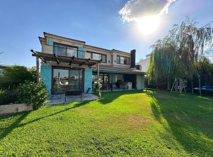 Casa en Venta 5 Ambientes a La Laguna en Canning - 3