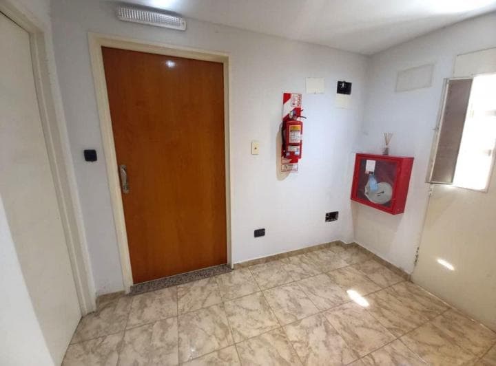 Venta - Oportunidad - Liniers - 2 Amb. Cochera y Terraza Propia - 2
