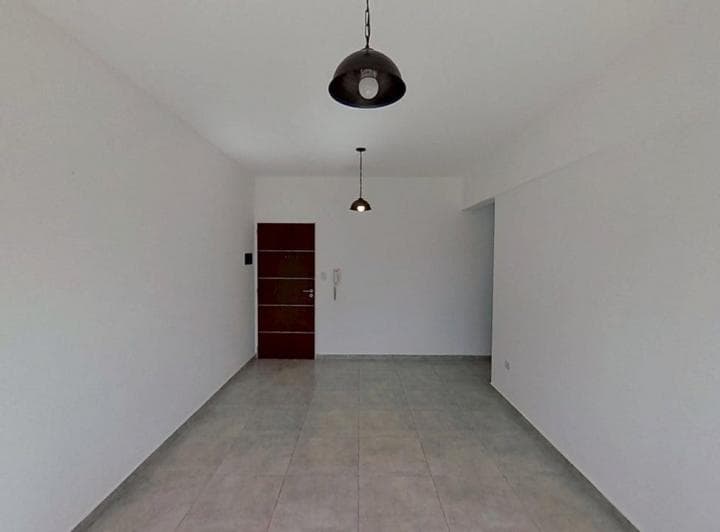 Departamento de un Dormitorio con Balcón. Apto Banco. Zona Pza Malvinas - 4