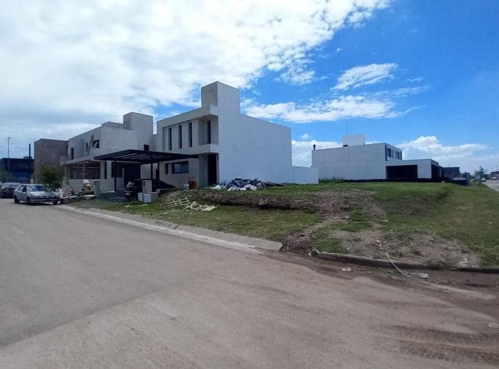 Terreno en Docta Av - 3