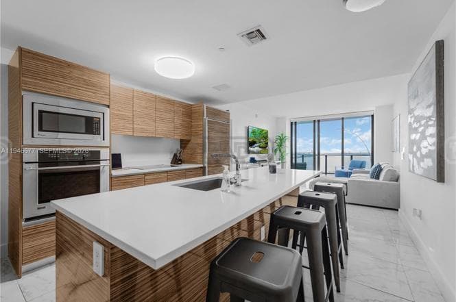 Departamento en Venta en Miami, Florida, Estados Unidos - 3