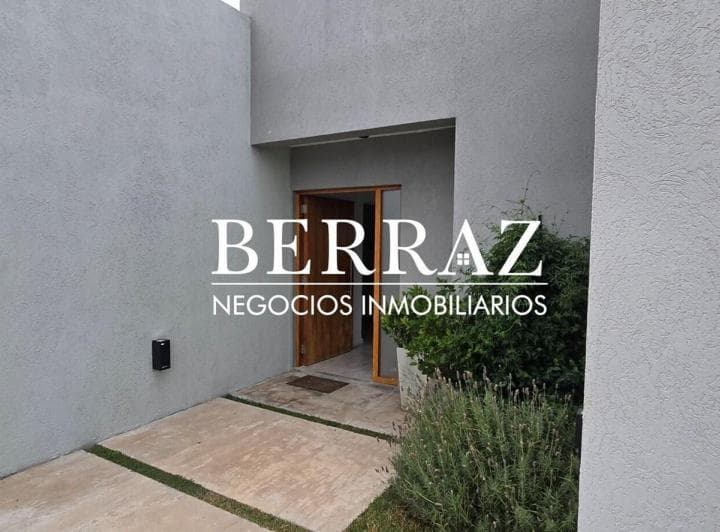 Casa Venta 3 Dorm. Barrio Santa Elisa Lote de 555 m² Pilar del Este, Zona Norte - 4